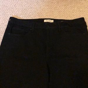 JESSICA SIMPSON RIPPED JEANS